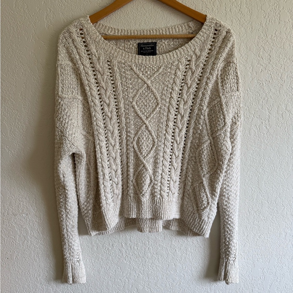 Abercrombie & Fitch Textured Knit Sweater - Cream